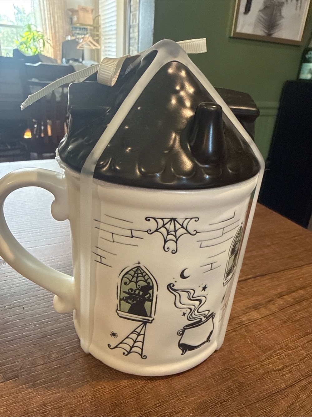 Magenta White Ceramic Halloween House Mug with Black Roof Lid